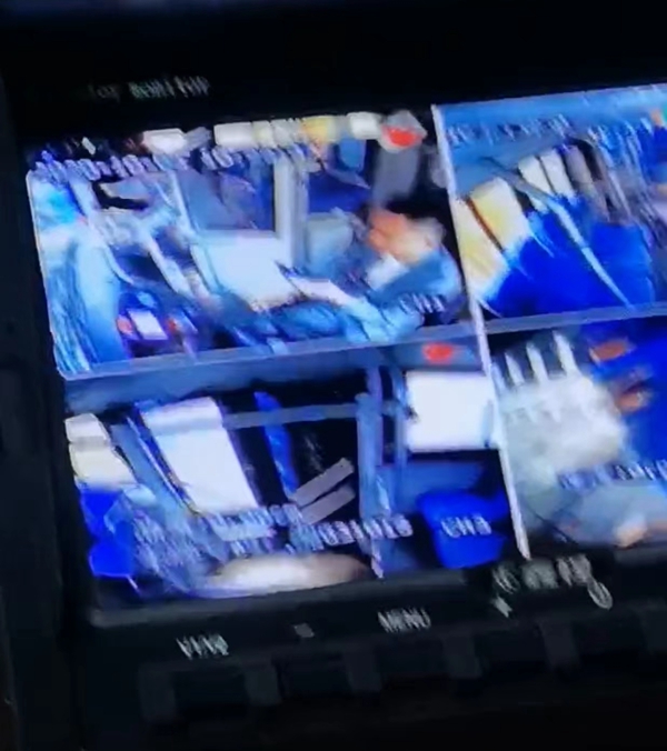 武陵園風景區調試大巴洗車機